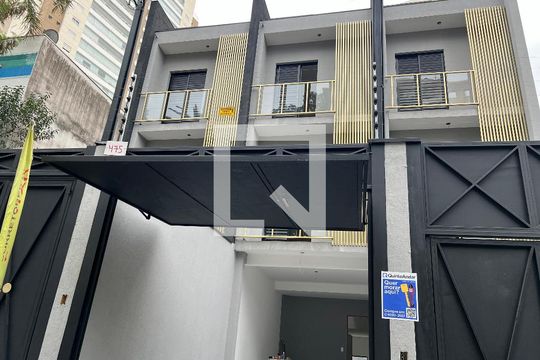 Fachada de casa à venda com 3 quartos, 160m² em Chácara Inglesa, São Paulo