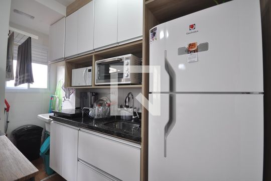 Cozinha de apartamento à venda com 1 quarto, 27m² em Vila Mazzei, São Paulo