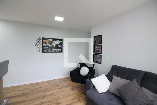 Sala de apartamento para alugar com 2 quartos, 50m² em Santa Terezinha, São Bernardo do Campo