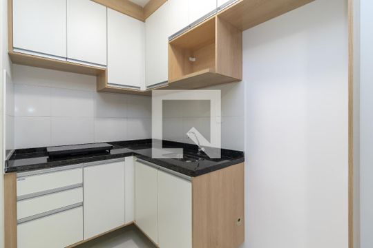 Cozinha de apartamento para alugar com 1 quarto, 29m² em Jardim São Paulo, São Paulo