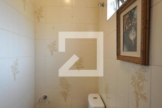 Lavabo de casa à venda com 3 quartos, 200m² em Jardim Guanca, São Paulo
