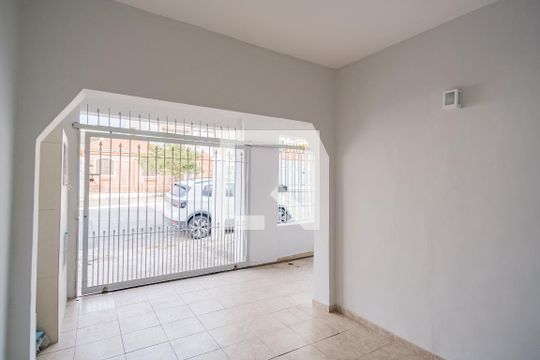 Garagem de casa para alugar com 1 quarto, 60m² em Vila Carrão, São Paulo