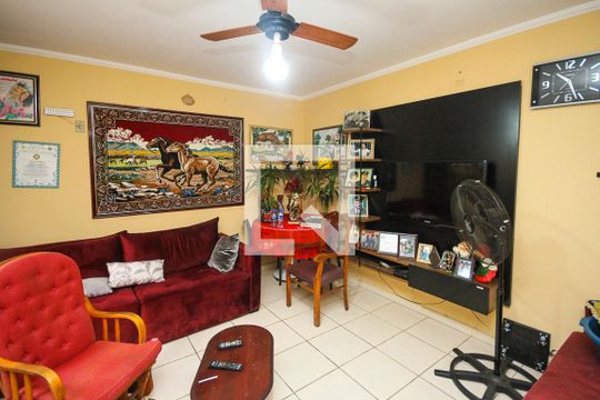 Casa à venda com 2 quartos, 200m² em Vila Santa Clara, São Paulo