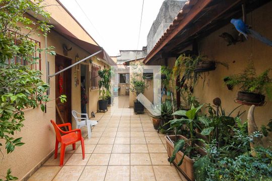 Quintal de casa à venda com 2 quartos, 200m² em Vila Santa Clara, São Paulo