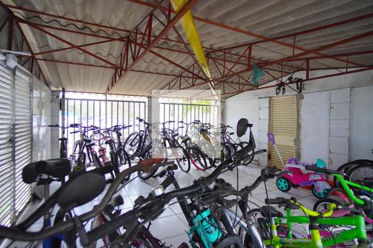 Área comum - Bicicletário de apartamento à venda com 2 quartos, 48m² em Jardim Leopoldina, Porto Alegre