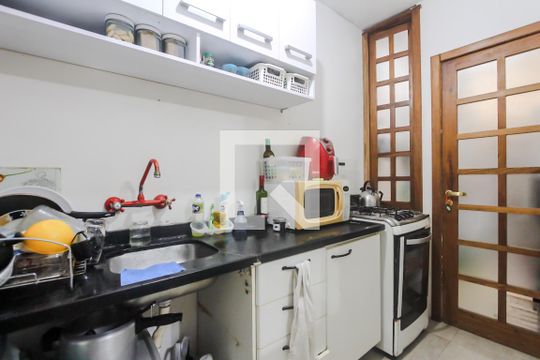 Cozinha de apartamento à venda com 1 quarto, 78m² em Auxiliadora, Porto Alegre