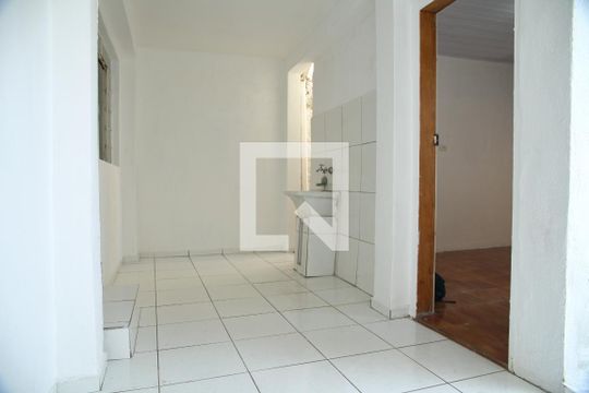 Área de Serviço (casa 1) de casa para alugar com 3 quartos, 120m² em Santa Terezinha, São Bernardo do Campo