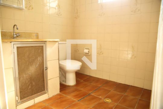 Banheiro de casa para alugar com 3 quartos, 120m² em Santa Terezinha, São Bernardo do Campo