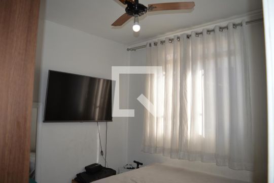Quarto  de apartamento à venda com 2 quartos, 45m² em Chacaras Reunidas Santa Terezinha, Contagem