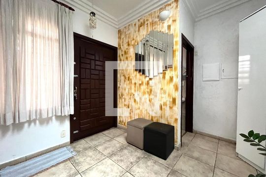 Hall de entrada de casa à venda com 6 quartos, 600m² em Jabaquara, São Paulo