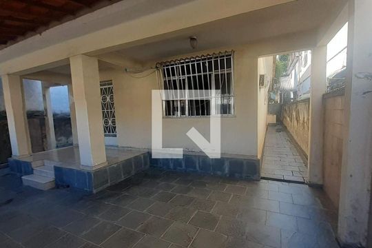 Casa à venda com 2 quartos, 150m² em Fonseca, Niterói