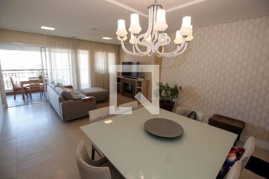 Apartamento à venda com 3 quartos, 133m² em Parque Reboucas, São Paulo