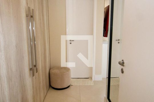Closet da Suíte 1 de apartamento à venda com 3 quartos, 133m² em Parque Reboucas, São Paulo