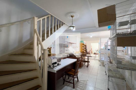 Casa à venda com 4 quartos, 350m² em Liberdade, São Paulo
