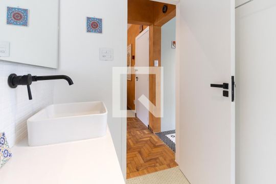 Banheiro 1 de apartamento à venda com 1 quarto, 42m² em Perdizes, São Paulo