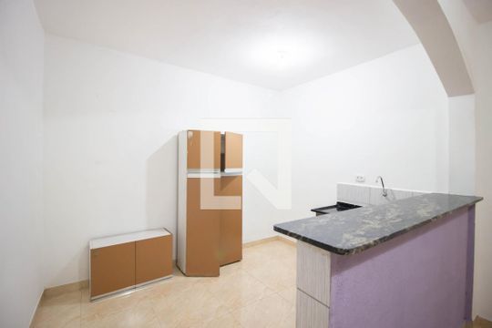 Cozinha de casa à venda com 1 quarto, 45m² em Parque Paineiras, São Paulo