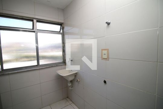 Área de Serviço de apartamento para alugar com 2 quartos, 49m² em Tomás Coelho, Rio de Janeiro