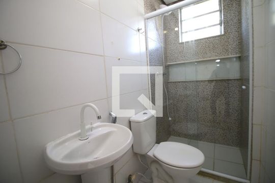 Banheiro  de apartamento para alugar com 2 quartos, 49m² em Tomás Coelho, Rio de Janeiro