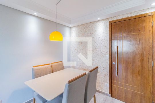 Sala de apartamento para alugar com 2 quartos, 59m² em Veloso, Osasco