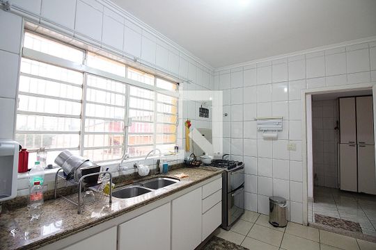 Cozinha de casa à venda com 4 quartos, 244m² em Vila Lusitânia, São Bernardo do Campo