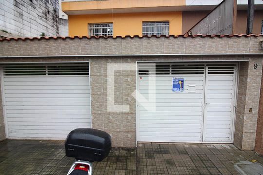 Fachada de casa à venda com 4 quartos, 244m² em Vila Lusitânia, São Bernardo do Campo