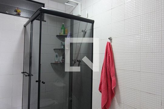 Quarto 1 - Suíte Banheiro de casa para alugar com 4 quartos, 244m² em Vila Lusitânia, São Bernardo do Campo