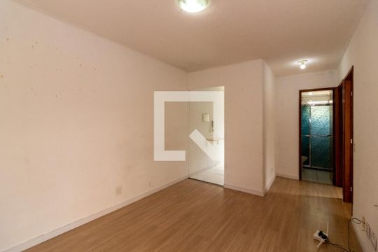 Apartamento para alugar com 2 quartos, 48m² em Jardim Ísis, Cotia
