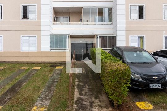 Fachada do bloco de apartamento para alugar com 2 quartos, 48m² em Jardim Ísis, Cotia