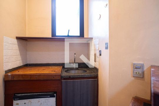 Cozinha de apartamento para alugar com 1 quarto, 58m² em Consolação, São Paulo