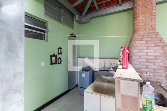 Área de Serviço de casa à venda com 4 quartos, 302m² em Santa Monica, Belo Horizonte