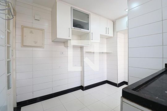 Cozinha de apartamento à venda com 2 quartos, 60m² em Alto da Lapa, São Paulo