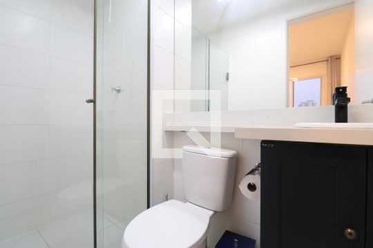 Banheiro de apartamento para alugar com 1 quarto, 35m² em Vila Romana, São Paulo