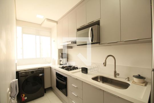 Cozinha de apartamento à venda com 2 quartos, 45m² em Vila Andrade, São Paulo