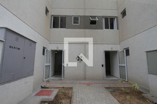 Fachada do bloco de apartamento à venda com 3 quartos, 68m² em Palmeiras, Belo Horizonte