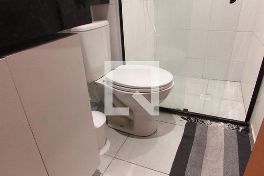 Banheiro de apartamento à venda com 2 quartos, 44m² em Parque Reboucas, São Paulo