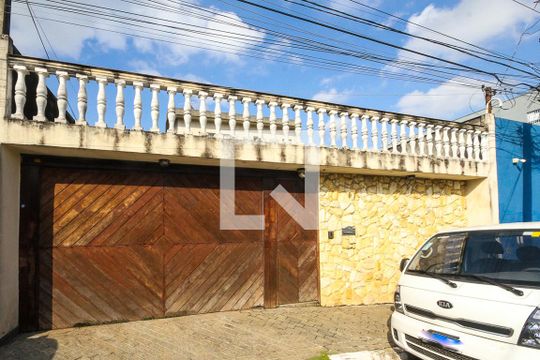 Fachada de casa à venda com 3 quartos, 510m² em Vila Santa Clara, São Paulo