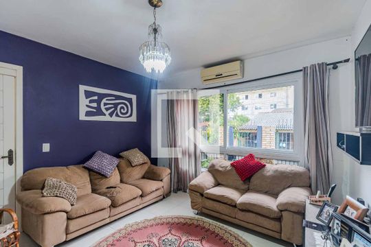 Casa à venda com 5 quartos, 230m² em Ipanema, Porto Alegre