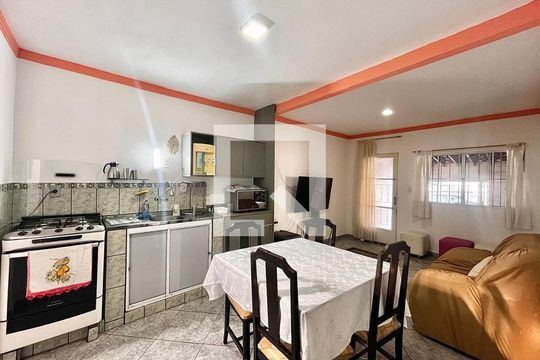 Sala/Cozinha de casa à venda com 6 quartos, 200m² em Parque Taquaral, Campinas