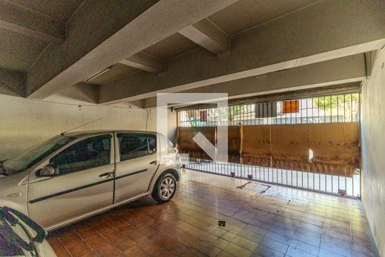 Garagem de casa à venda com 7 quartos, 304m² em Campos Elíseos, São Paulo