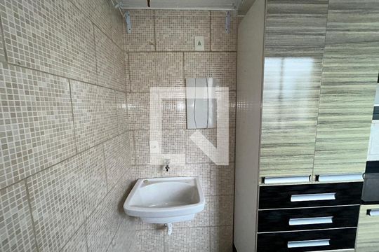 Área de Serviço de apartamento para alugar com 2 quartos, 46m² em Vicente de Carvalho, Rio de Janeiro