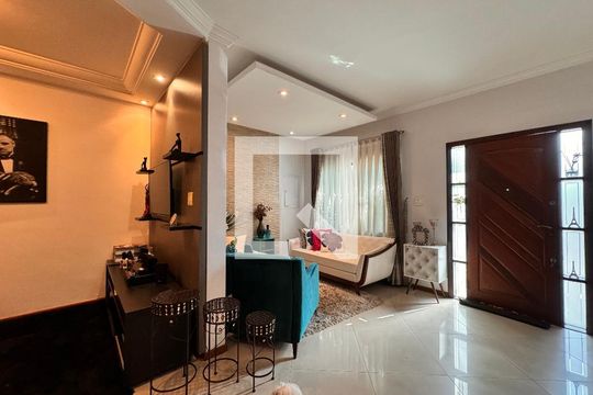 Sala de casa à venda com 3 quartos, 140m² em Utinga, Santo André
