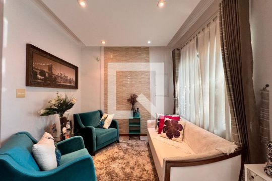 Sala de casa à venda com 3 quartos, 140m² em Utinga, Santo André