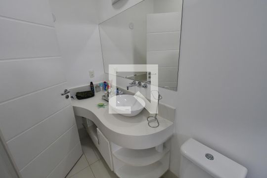 Banheiro 1 - Suíte de casa de condomínio à venda com 4 quartos, 311m² em Saint Helene, Campinas