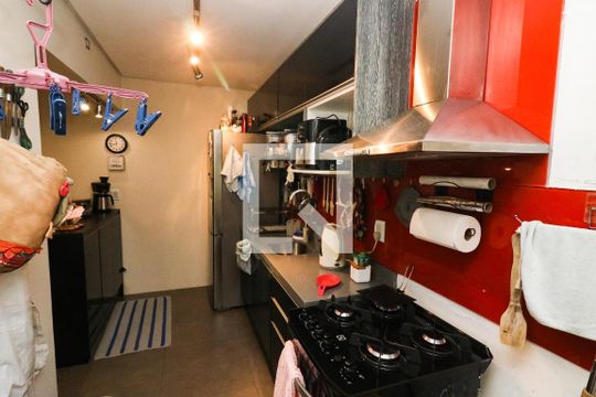 Cozinha de apartamento à venda com 1 quarto, 49m² em Santa Tereza, Porto Alegre