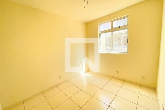 Quarto de apartamento à venda com 2 quartos, 54m² em João Pinheiro, Belo Horizonte