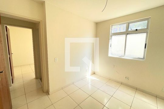 Quarto de apartamento à venda com 2 quartos, 64m² em João Pinheiro, Belo Horizonte