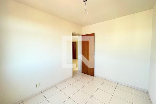 Quarto de apartamento à venda com 2 quartos, 108m² em João Pinheiro, Belo Horizonte