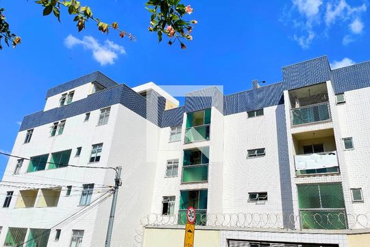 Apartamento à venda com 2 quartos, 108m² em João Pinheiro, Belo Horizonte