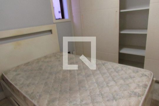 Quarto de apartamento à venda com 1 quarto, 38m² em Vila Suzana, São Paulo