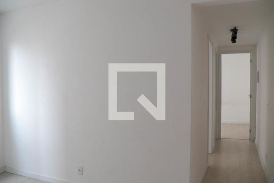Apartamento para alugar com 2 quartos, 41m² em Vila Zat, São Paulo